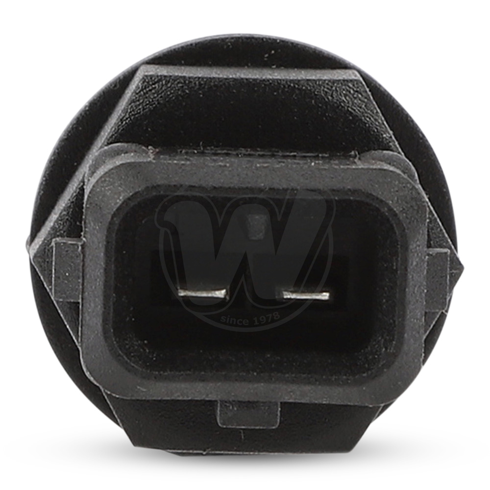 0WZ1857_zzzn2560 three.jpg